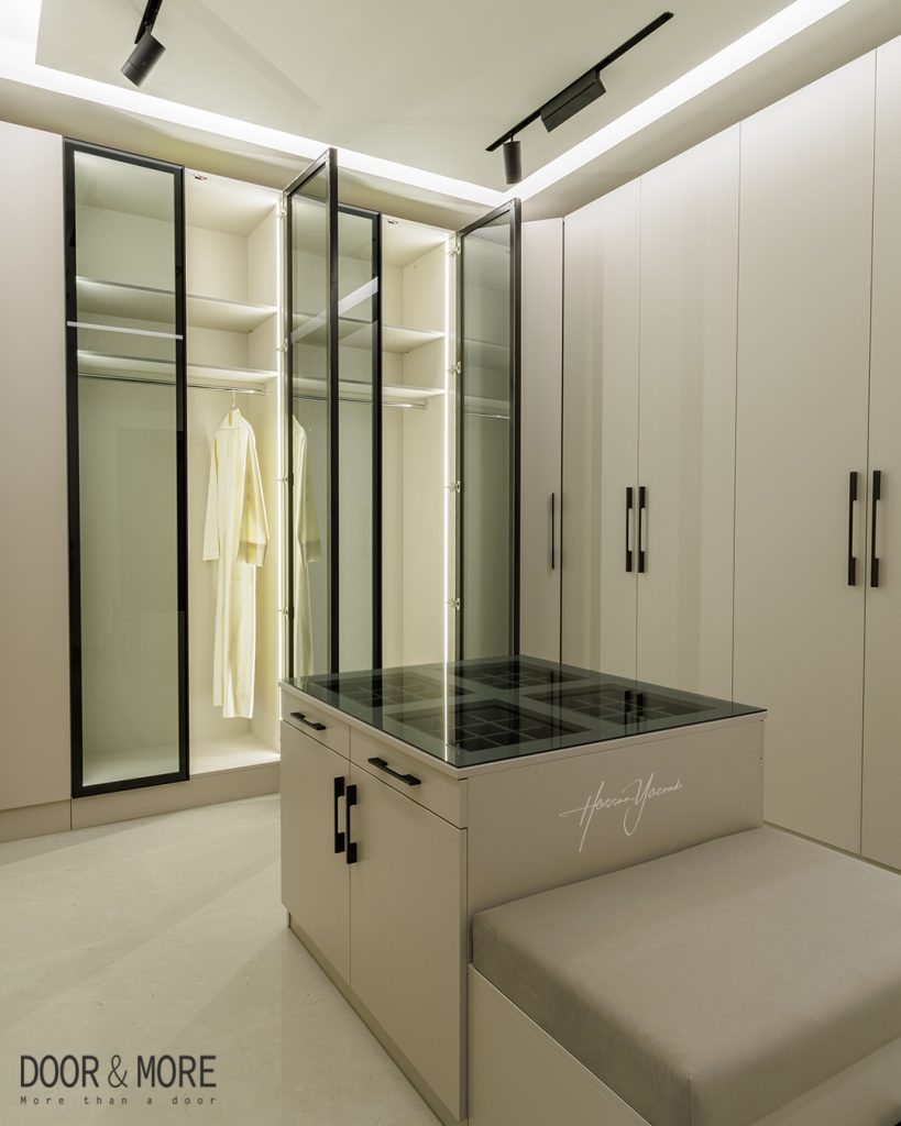 Dress in Opulence: Elegant Dressing Rooms Tailored by Door & More